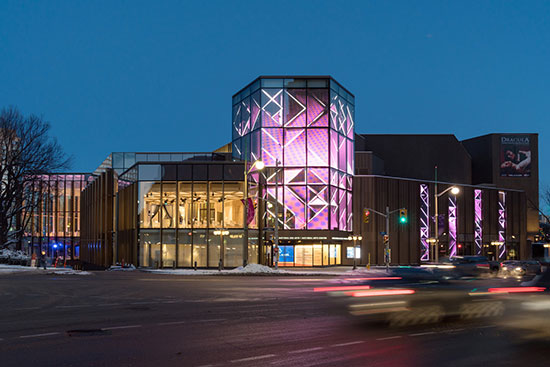 Photo de l’extérieur du Centre national des Arts, à Ottawa